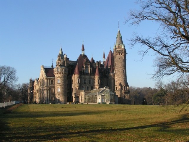 Pałac w Mosznej