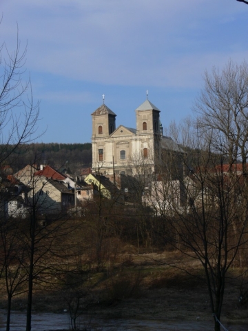 Bazylika Nawiedzenia Najświętszej Marii Panny w Bardzie