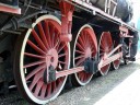 Koła i tłoki parowozu