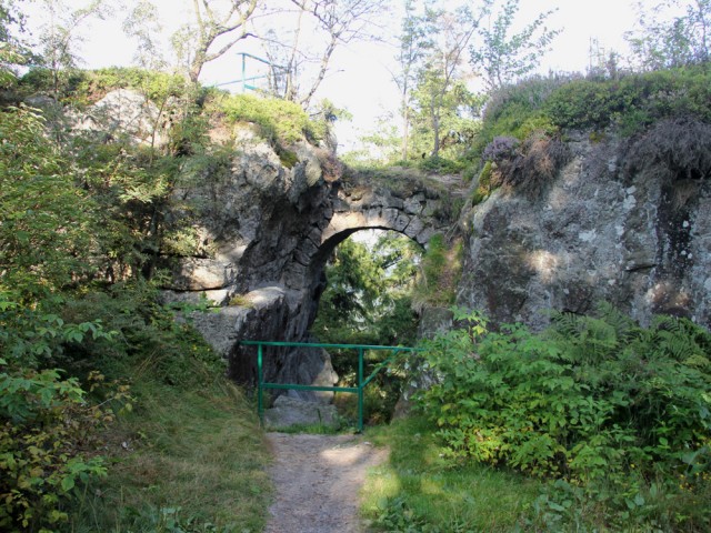 Pozostałości bramy