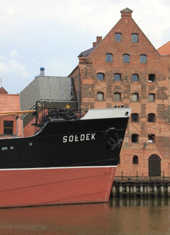 SS Sołdek - dziób statku