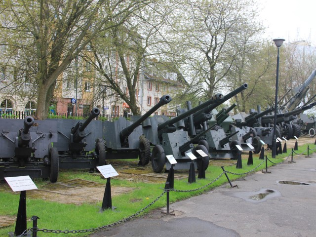 Kolekcja dział w Muzeum Oręża