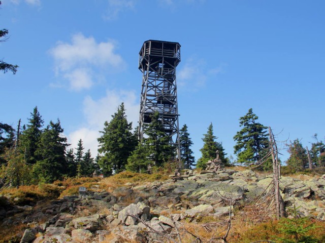 Wieża widokowa na Trójmorskim Wierchu