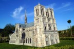 Miniatura katedry Notre Dame w Paryżu